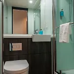 Easyhotel