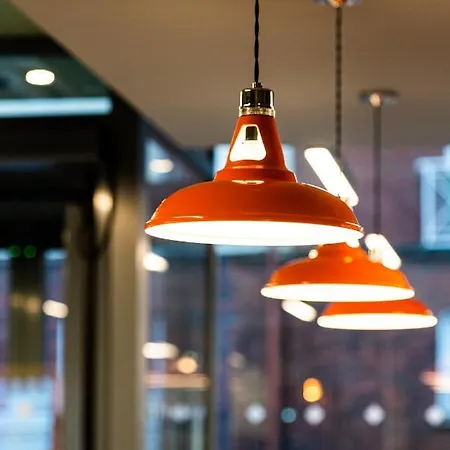 Easyhotel 3*