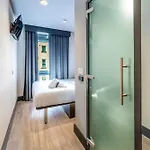 فندق Easyhotel 3*