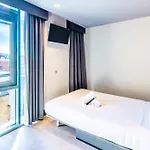 Easyhotel فندق