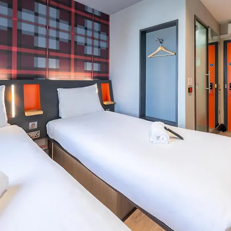 Easyhotel 3* دبلن