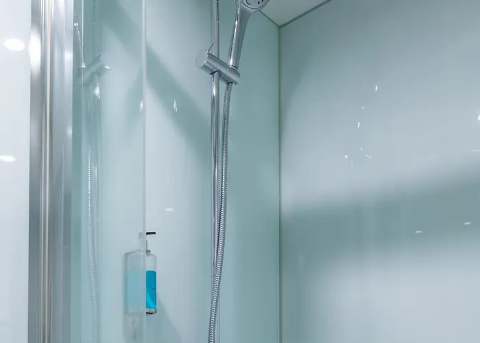 Easyhotel Szálloda 3*