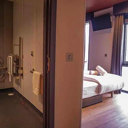 ホテル Easyhotel ダブリン