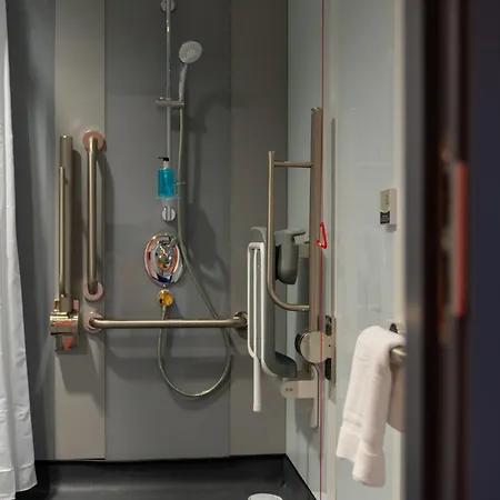 Easyhotel ホテル